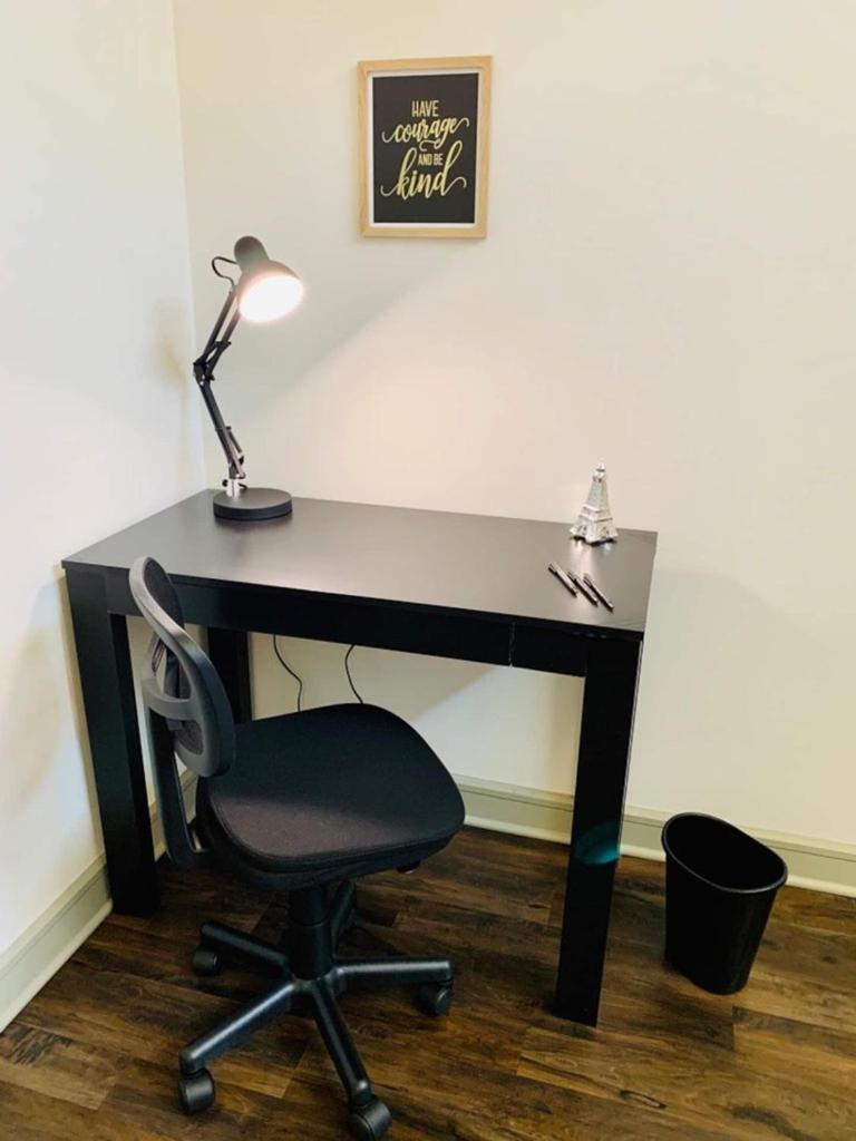 Downtown Free Parking - Fully Kitchen - Free Laundry Appartement *