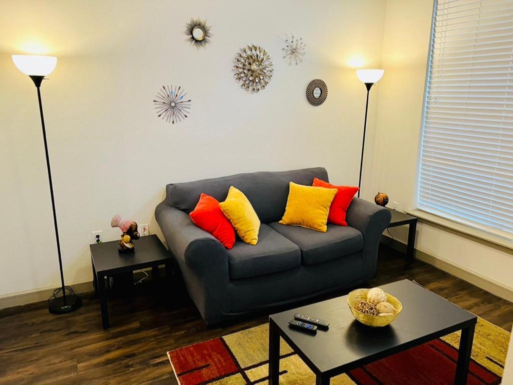 Downtown Free Parking - Pool - Gym - Fully Kitchen Houston